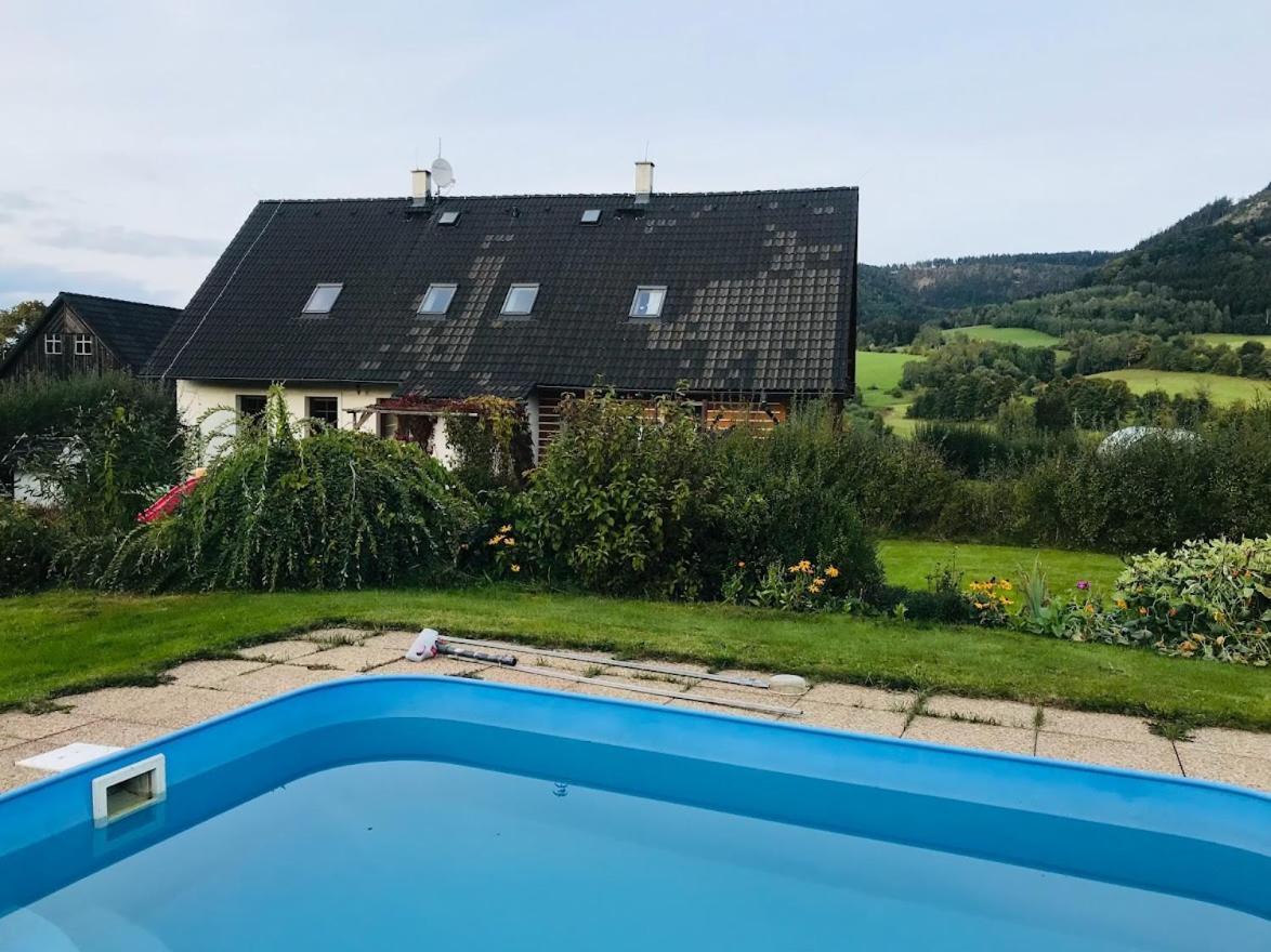 Apartman V Chaloupce Na Vrsku Bernartice  Bagian luar foto