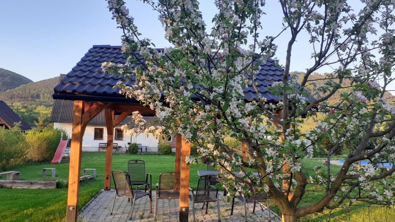 Apartman V Chaloupce Na Vrsku Bernartice  Bagian luar foto