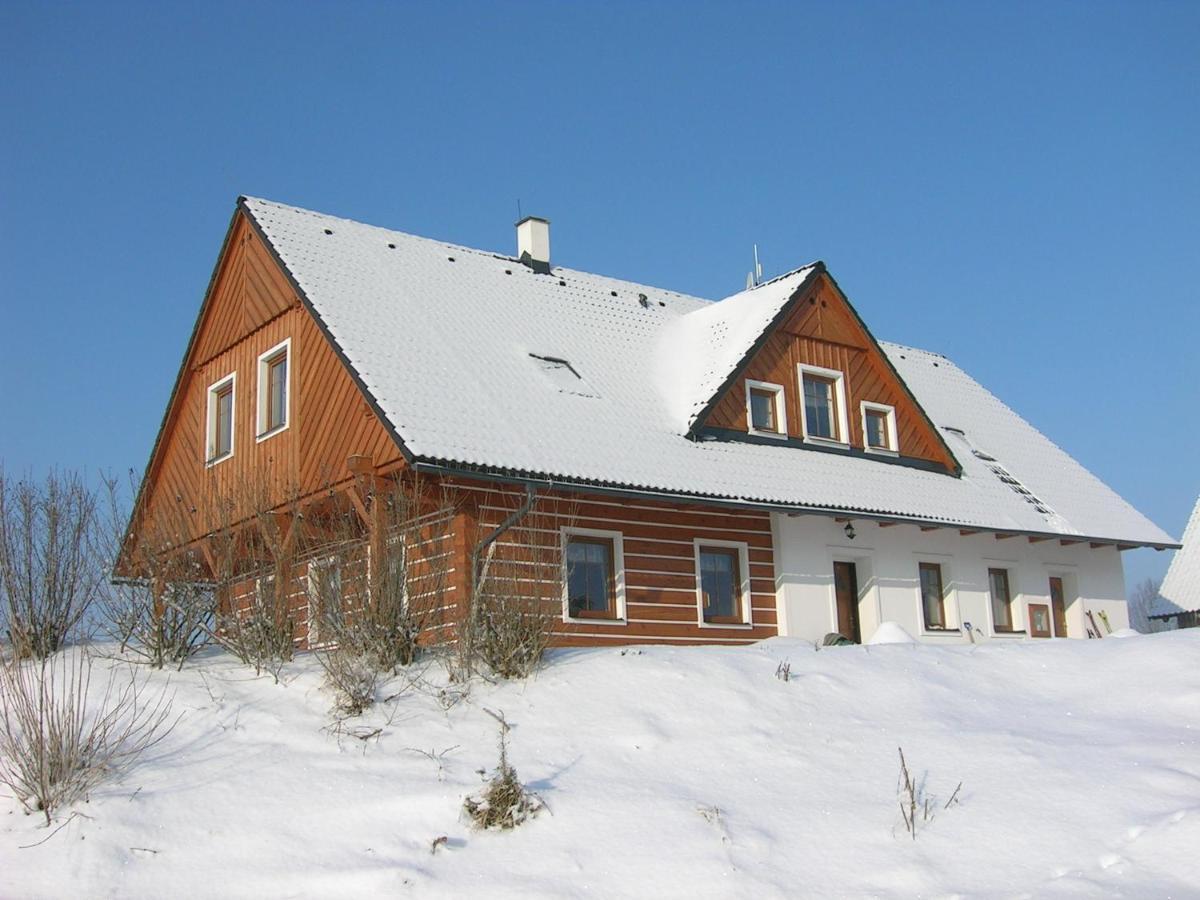Apartman V Chaloupce Na Vrsku Bernartice  Bagian luar foto